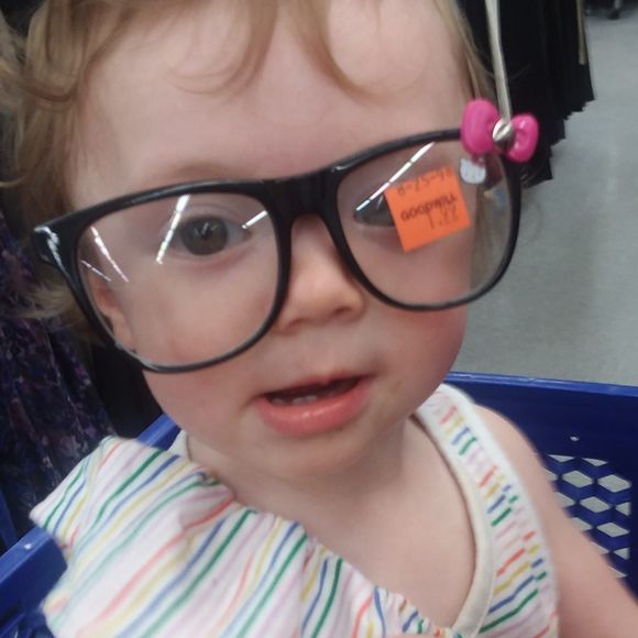 Meet your Posher, Annemarie - Picture 1 of 1